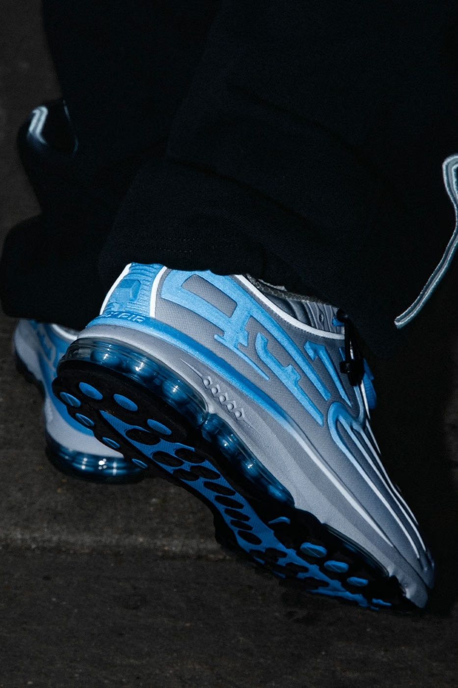 The Supreme Nike Air Max 2001 Has No Swoosh, But Plenty of Style